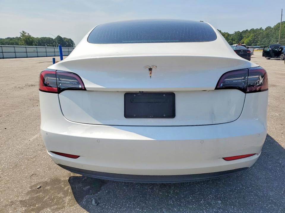 2020 TESLA MODEL 3 6
