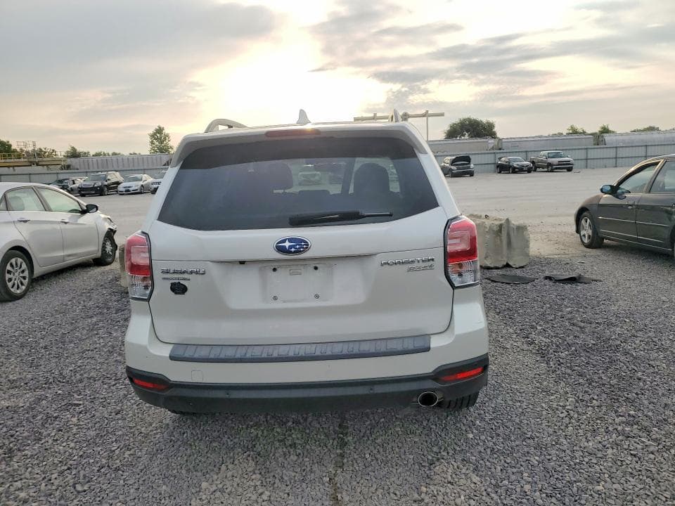 2017 SUBARU FORESTER 2.5I TOURING 6