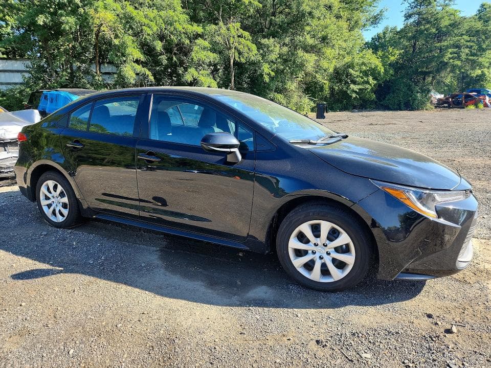 2026 TOYOTA COROLLA LE 4