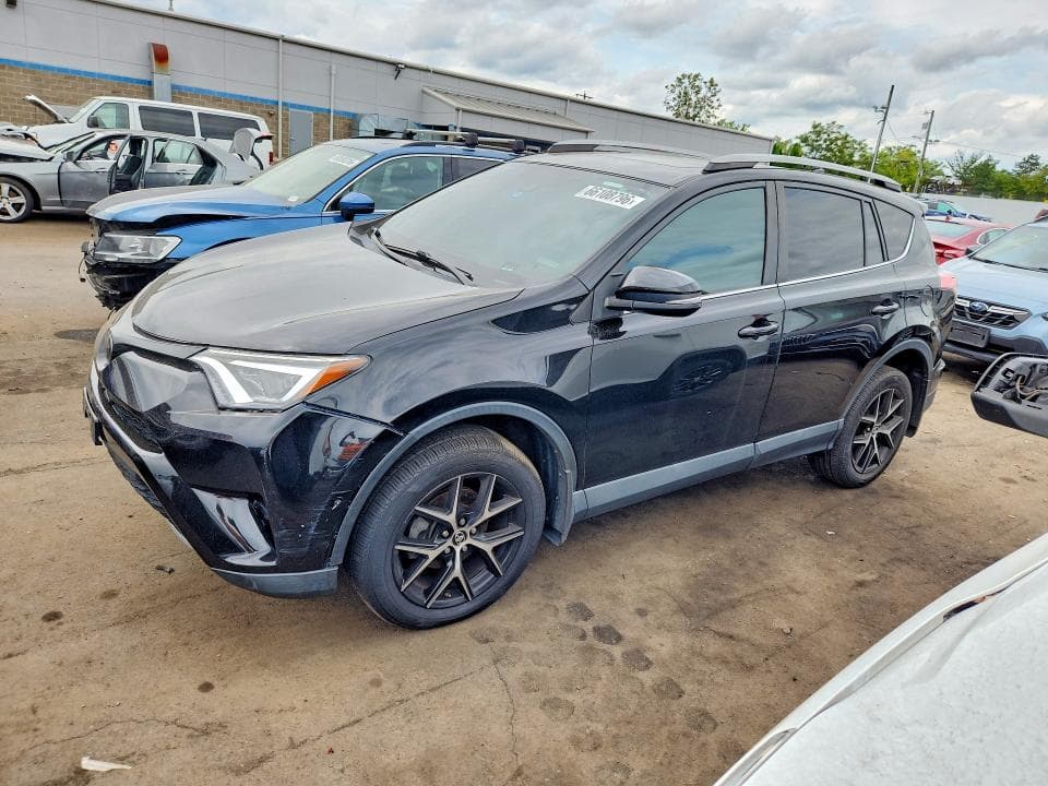 2018 TOYOTA RAV4 SE - 1