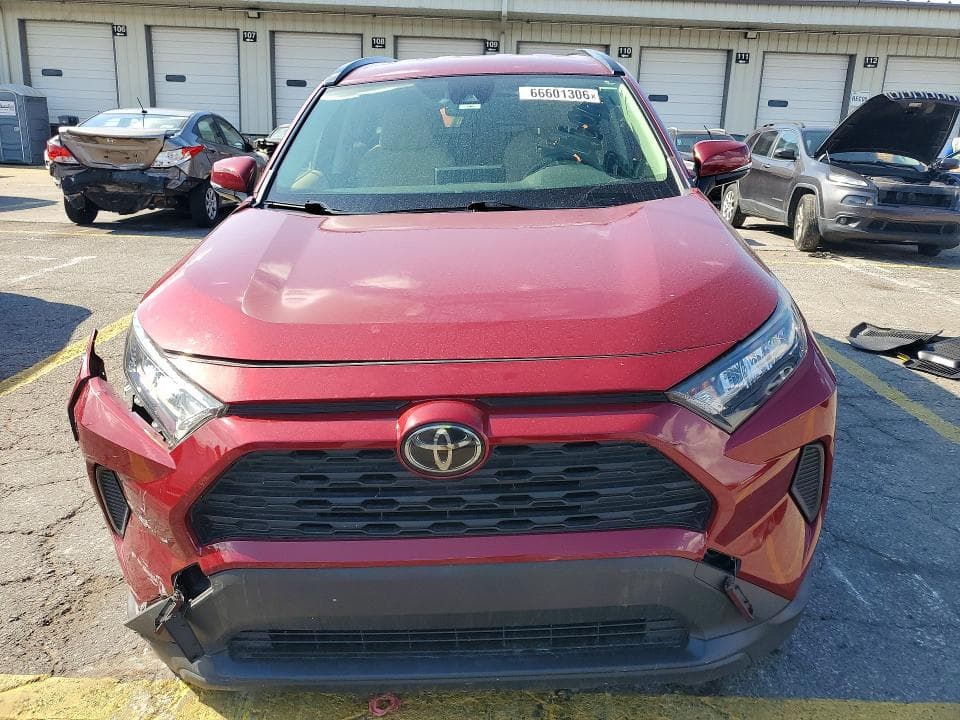 2019 TOYOTA RAV4 LE 5
