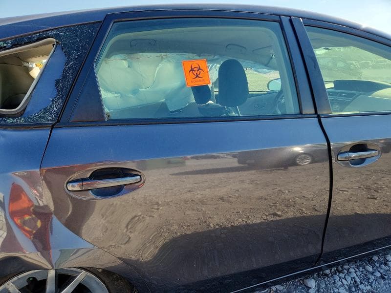 2017 TOYOTA PRIUS V TWO 10