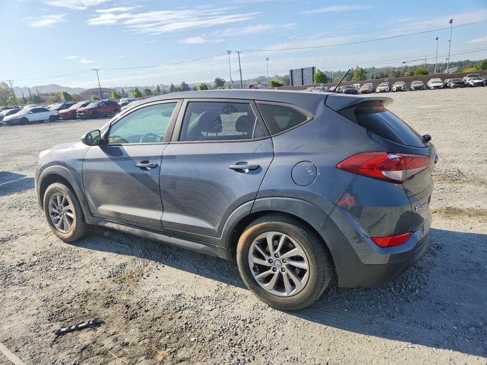2017 HYUNDAI TUCSON SE 2