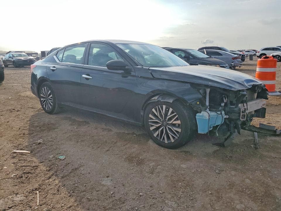2024 NISSAN ALTIMA SV 4
