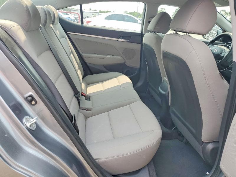 2019 HYUNDAI ELANTRA SE 10