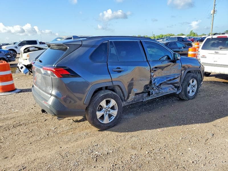 2020 TOYOTA RAV4 LE 4