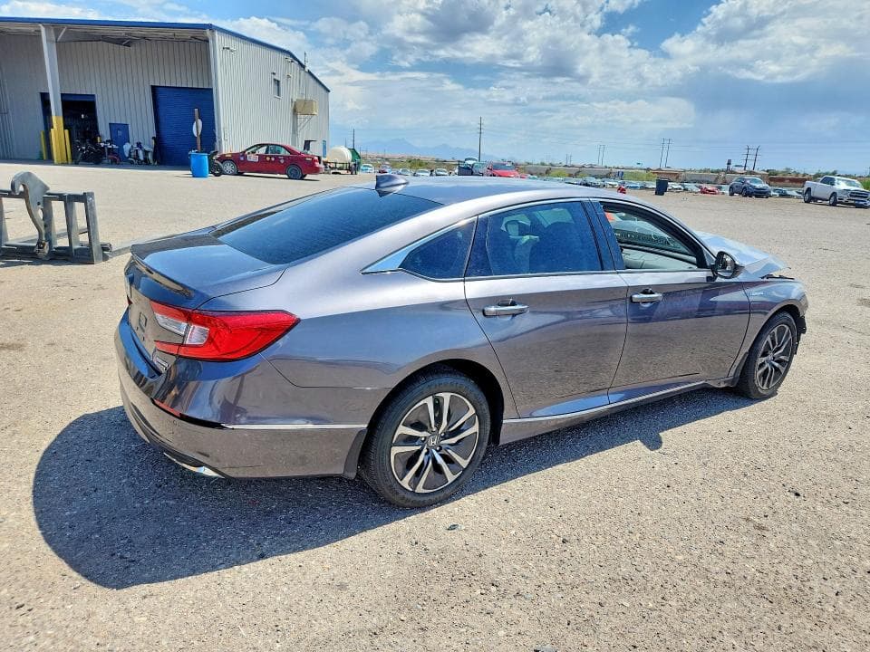 2019 HONDA ACCORD TOURING HYBRID 3