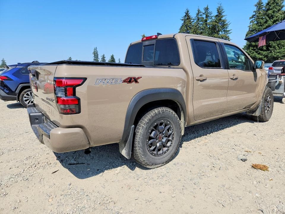 2022 NISSAN FRONTIER PRO-4X 3