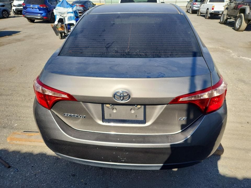 2019 TOYOTA COROLLA LE 6