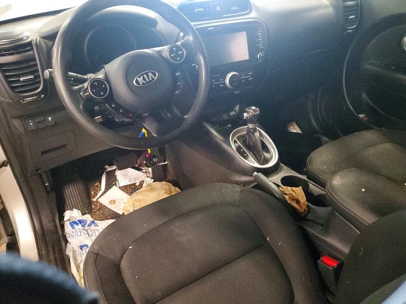 2019 KIA SOUL + 8
