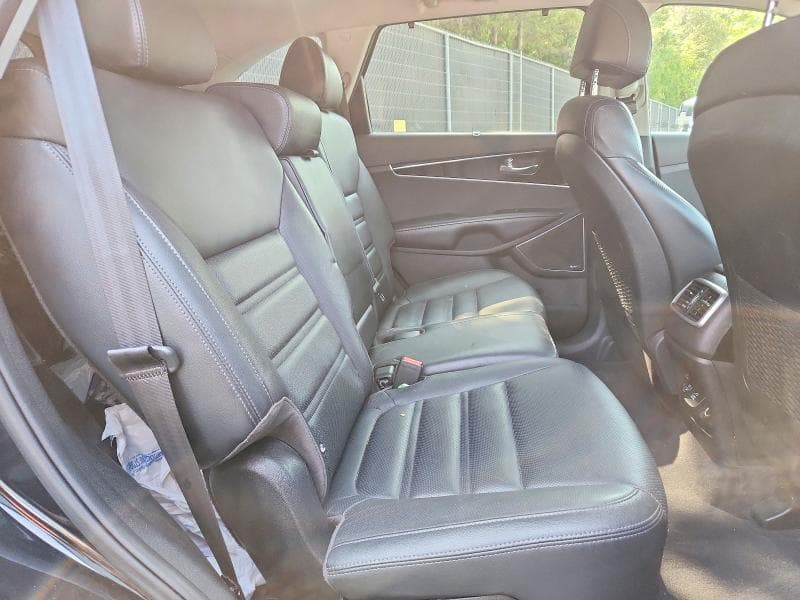 2017 KIA SORENTO SX V6 11