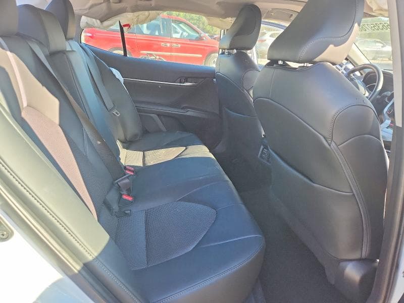 2023 TOYOTA CAMRY XLE 10