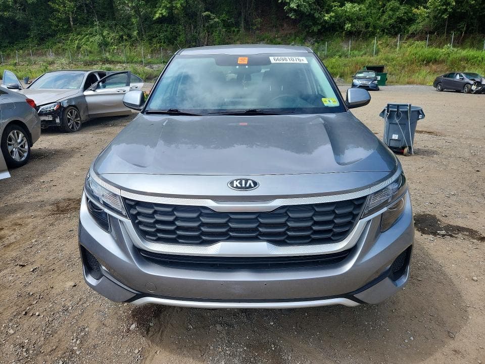2021 KIA SELTOS LX 5