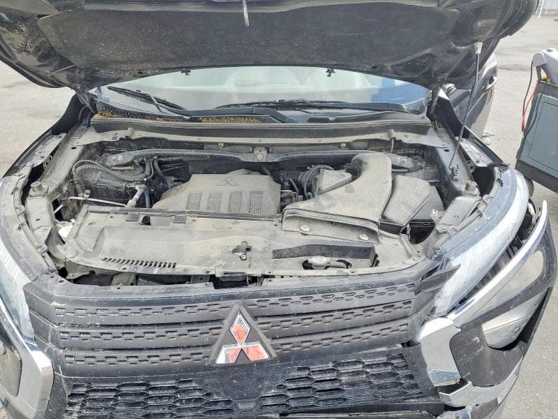 2022 MITSUBISHI ECLIPSE CROSS ES 11