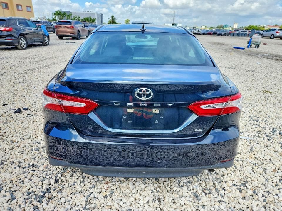 2020 TOYOTA CAMRY LE 6