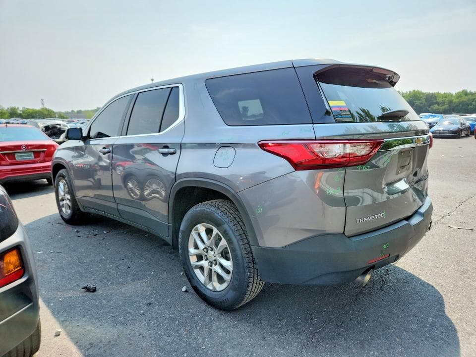 2018 CHEVROLET TRAVERSE LS 2