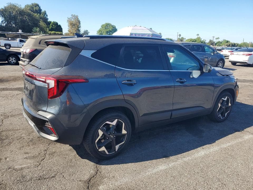 2024 KIA SELTOS EX 3