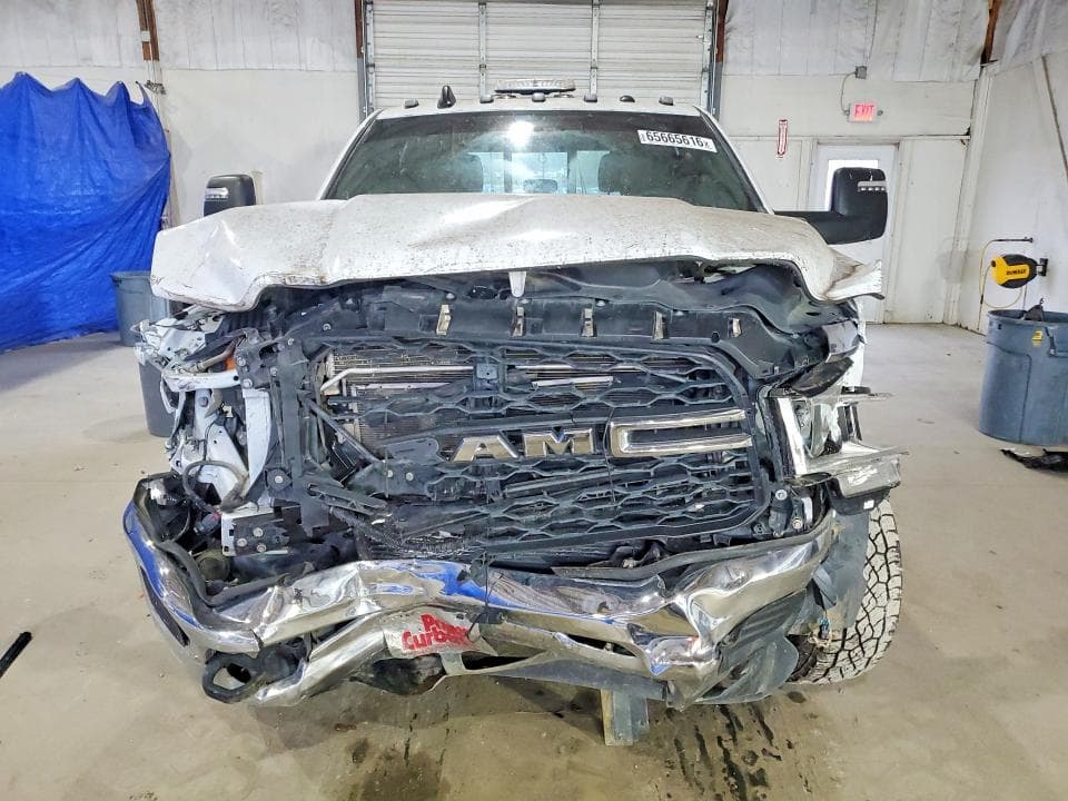 2023 RAM 2500 TRADESMAN 5