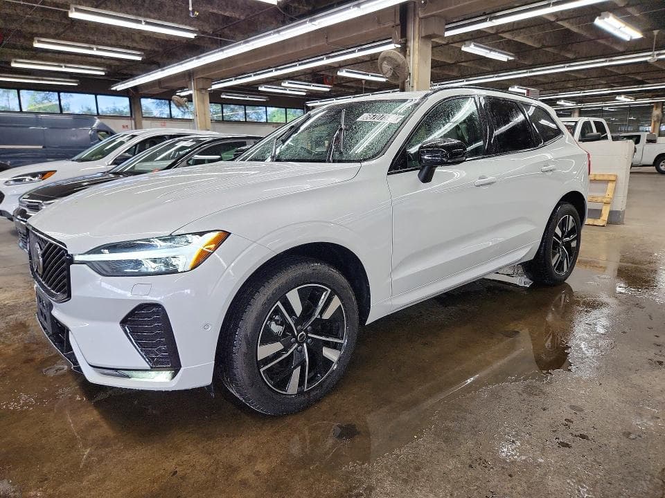 2026 VOLVO XC60 PLUS - 1