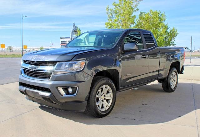 2017 CHEVROLET COLORADO LT 2