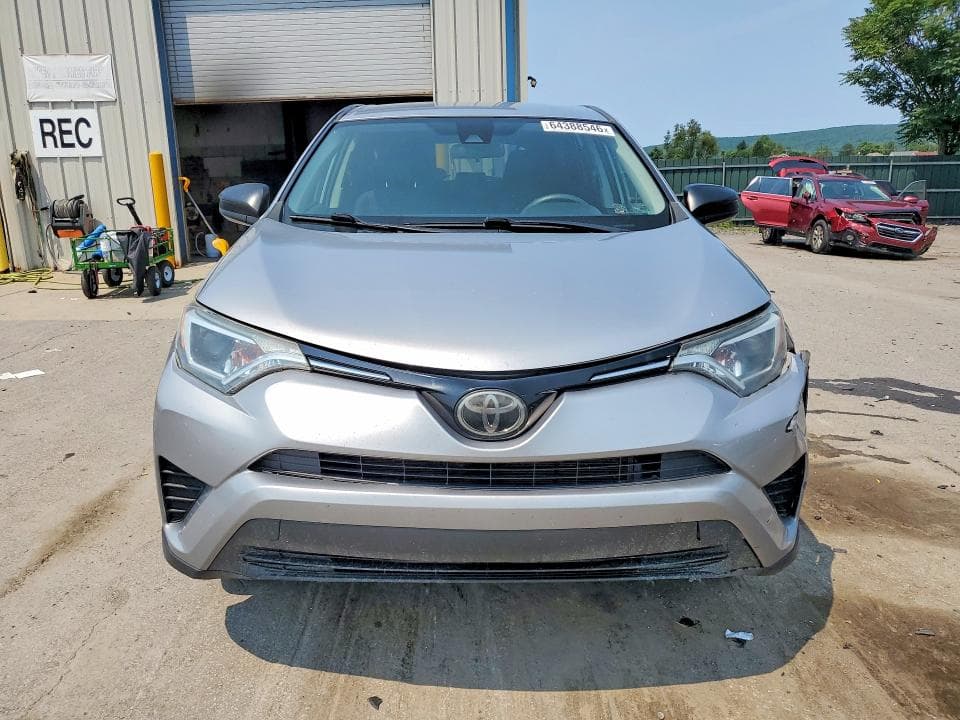 2018 TOYOTA RAV4 LE 5