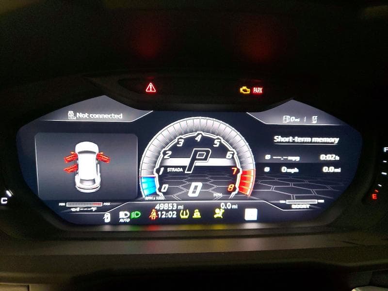 2019 LAMBORGHINI URUS 9
