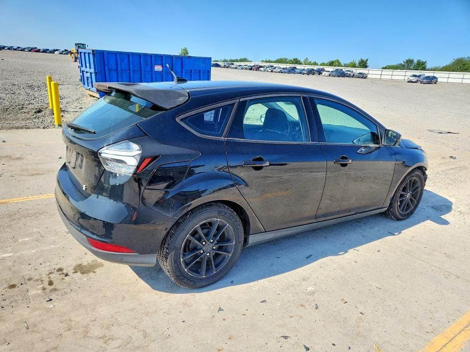 2017 FORD FOCUS S 3