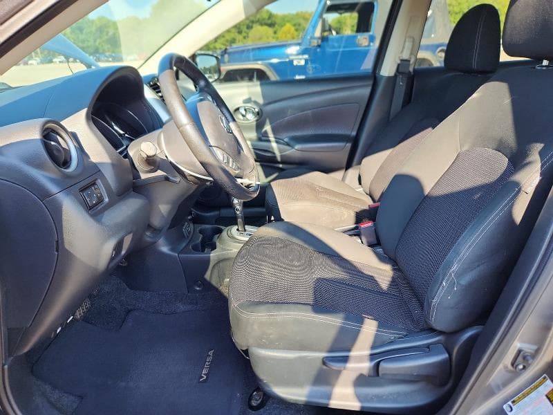 2018 NISSAN VERSA SV 7