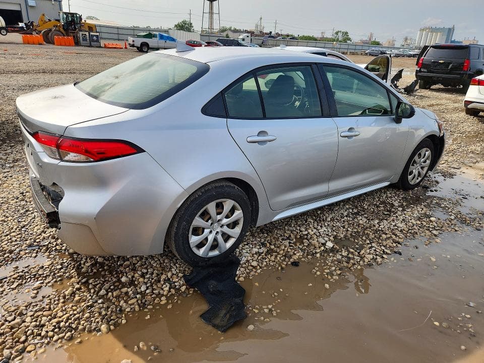 2020 TOYOTA COROLLA LE 3