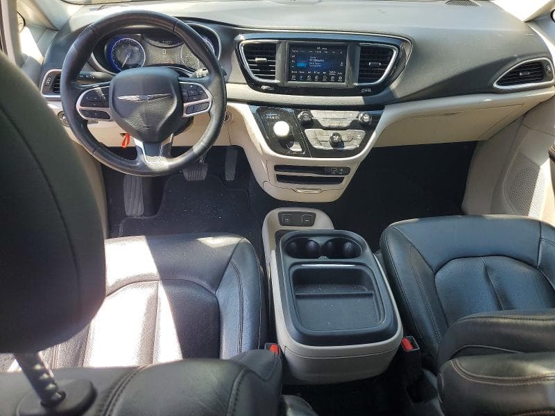 2020 CHRYSLER PACIFICA TOURING L 8