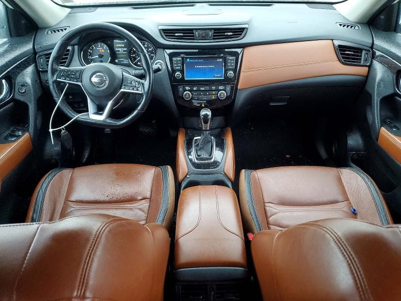 2017 NISSAN ROGUE SL 8