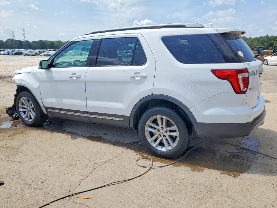 2017 FORD EXPLORER XLT 2