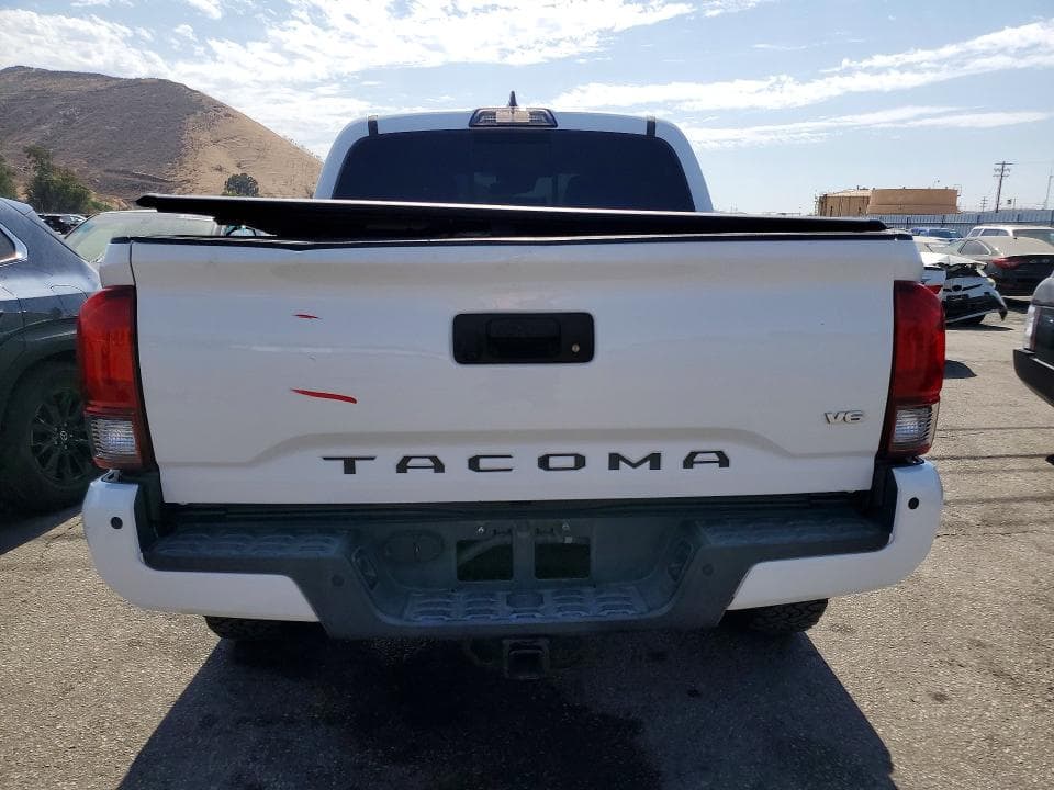 2018 TOYOTA TACOMA TRD SPORT 6