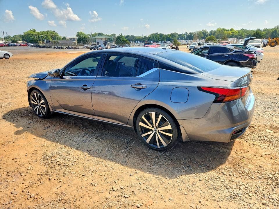 2020 NISSAN ALTIMA SR 2