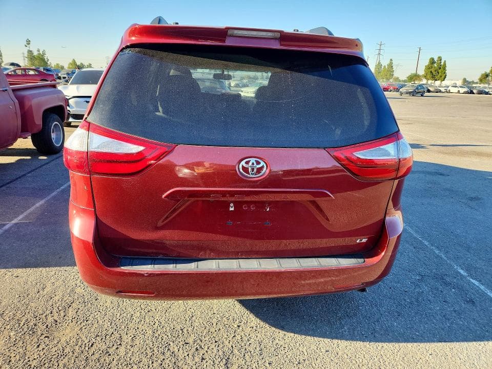 2017 TOYOTA SIENNA LE 8-PASSENGER 6