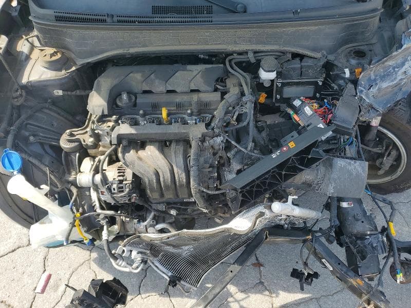 2022 HYUNDAI VENUE SE 11