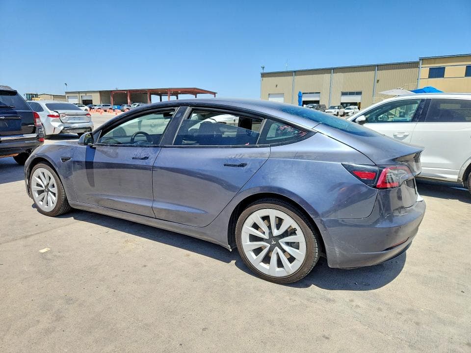 2022 TESLA MODEL 3 2
