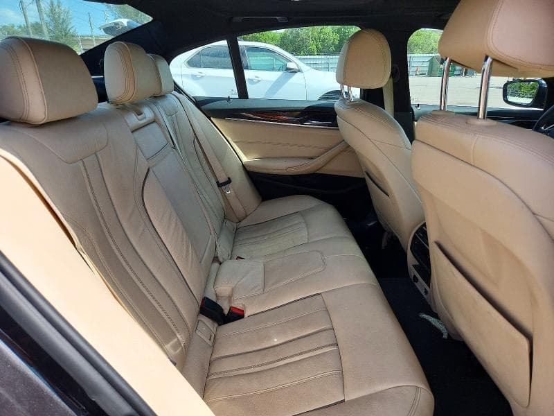 2017 BMW 540 XI 10