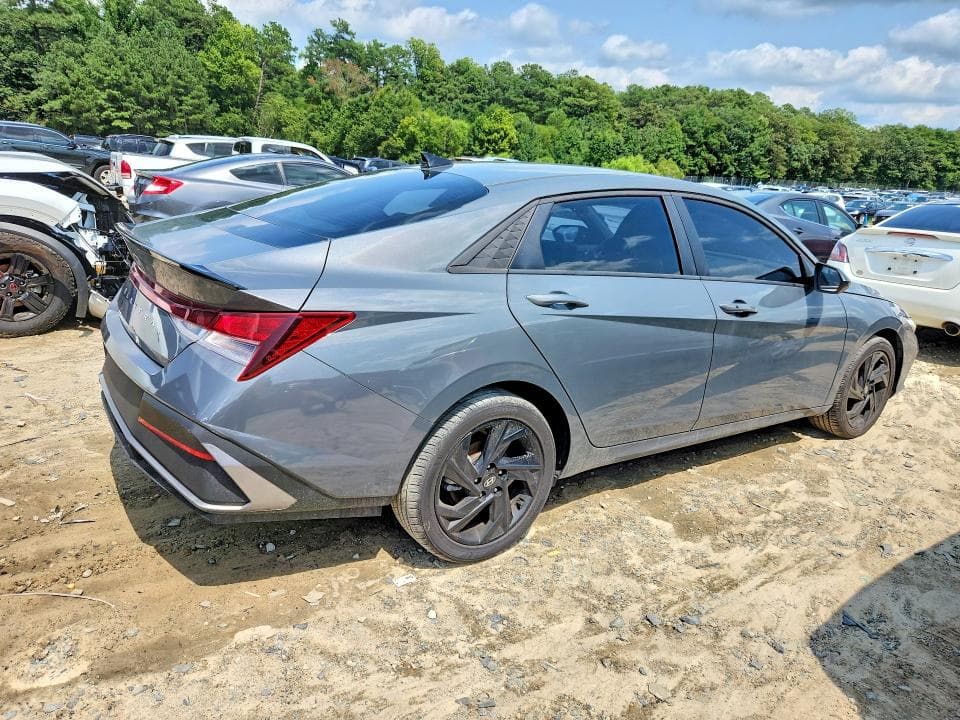 2026 HYUNDAI ELANTRA SEL SPORT 3