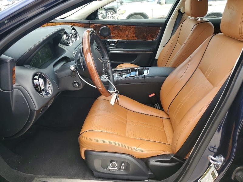 2019 JAGUAR XJ R - SPORT 7