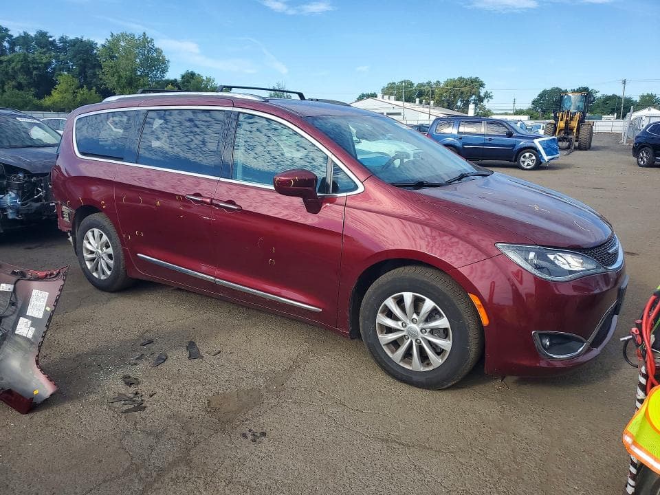 2018 CHRYSLER PACIFICA TOURING L 4