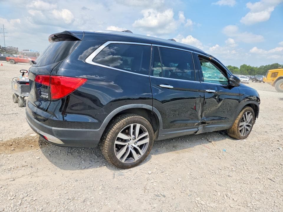2017 HONDA PILOT TOURING 3