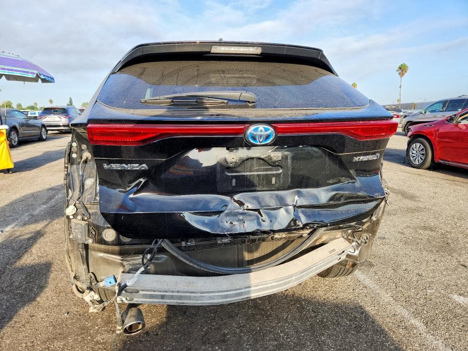 2021 TOYOTA VENZA LE 6