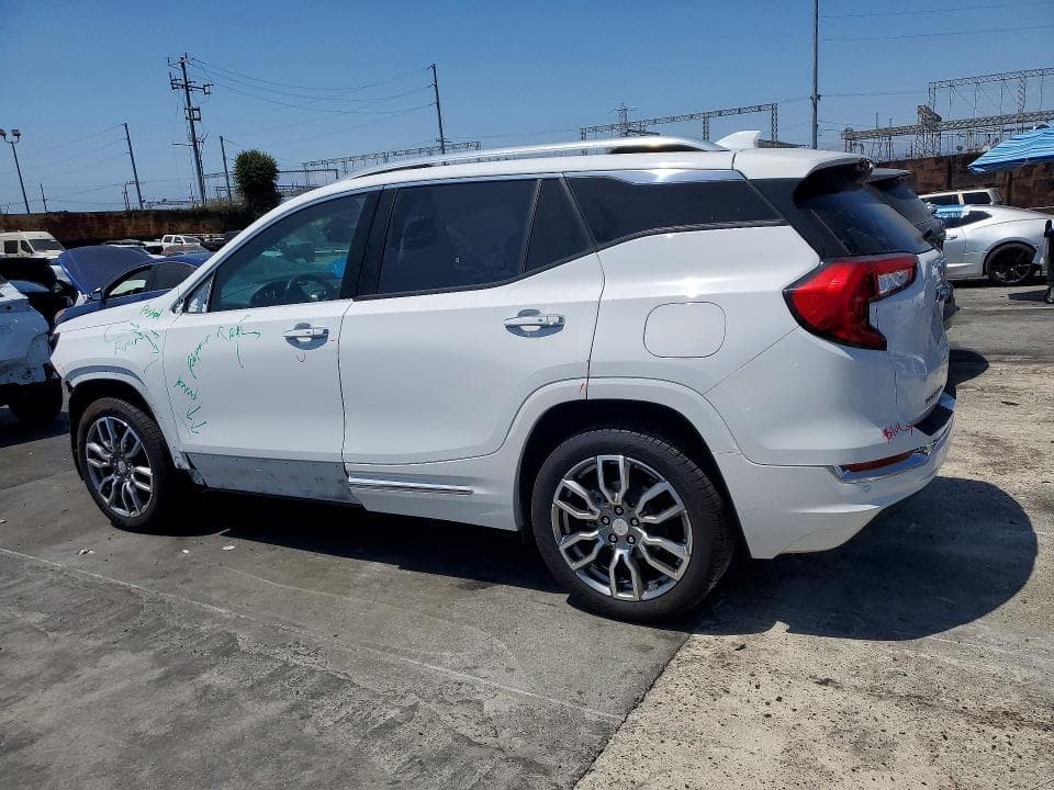 2022 GMC TERRAIN DENALI 2