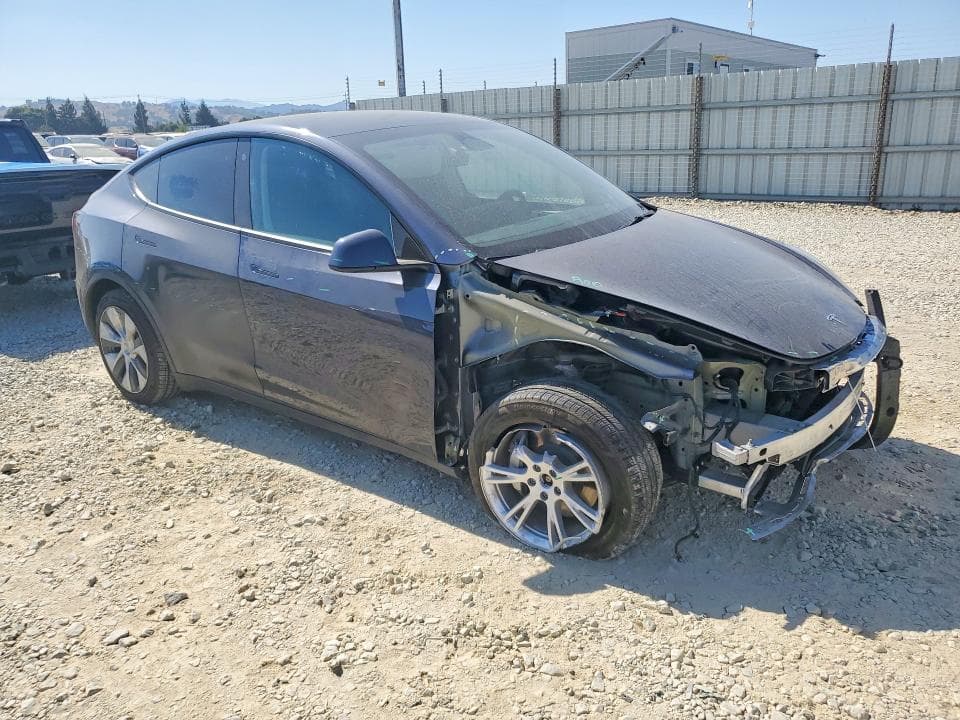 2022 TESLA MODEL Y 4