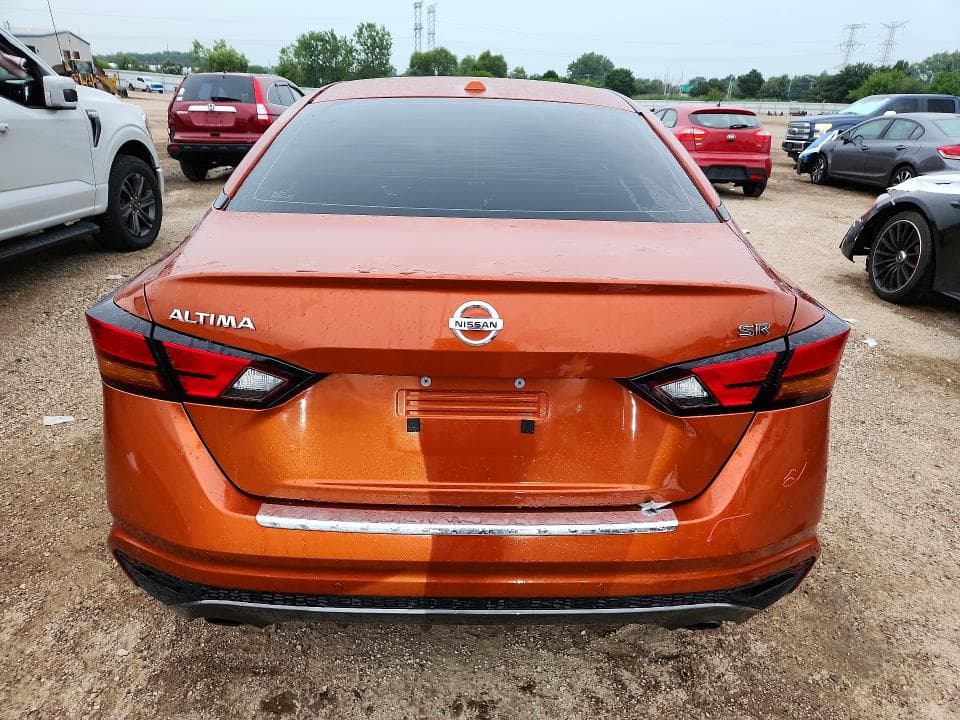 2022 NISSAN ALTIMA SR 6