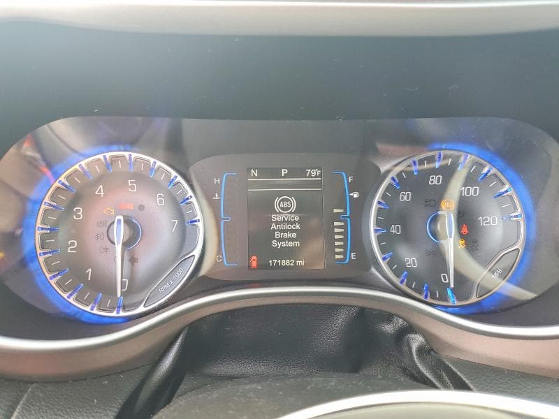 2017 CHRYSLER PACIFICA TOURING 9