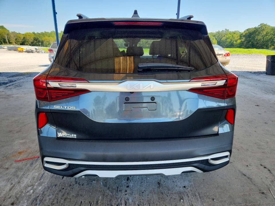 2022 KIA SELTOS S 6