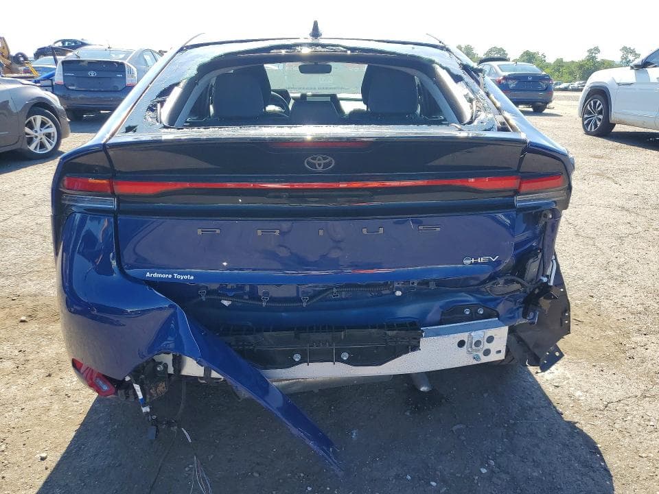 2025 TOYOTA PRIUS LE 6