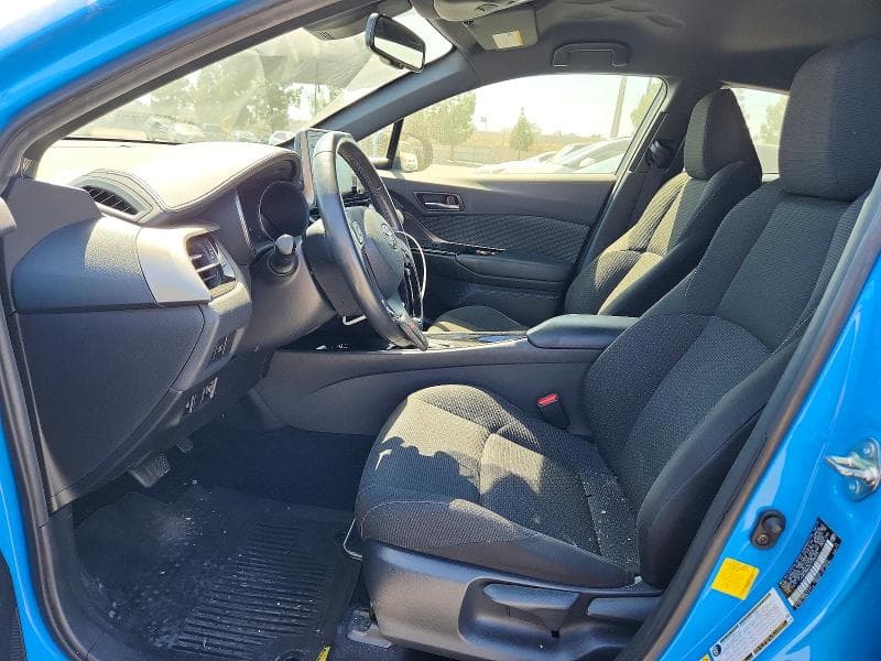 2019 TOYOTA C-HR XLE 7